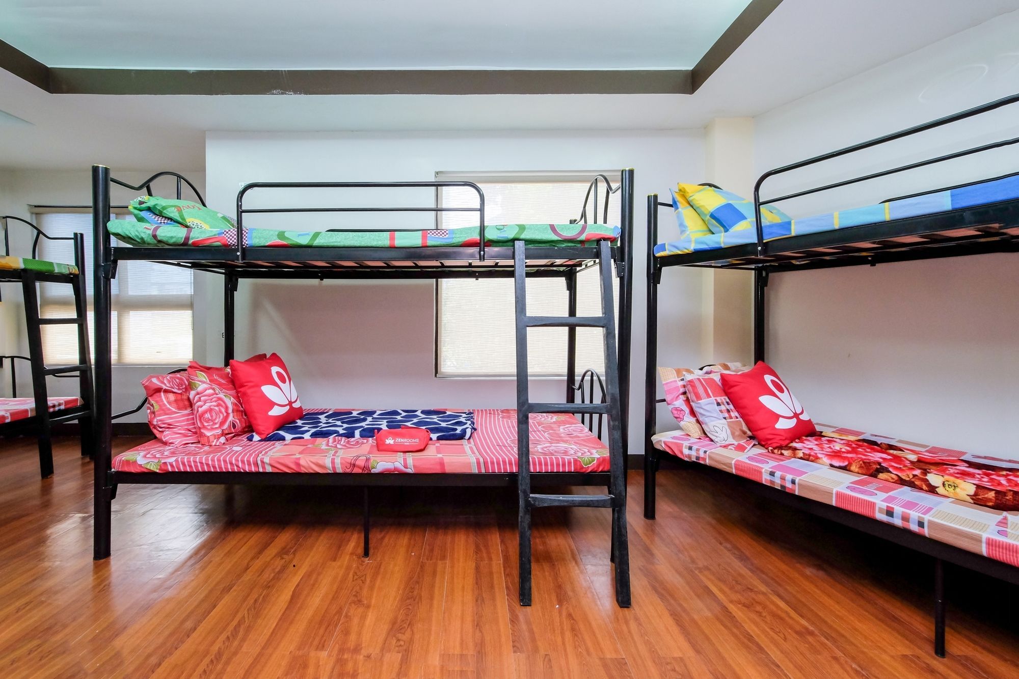 Zen Hostel Quirino Ave. Malate Manila Exterior foto